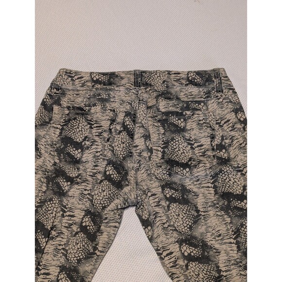 CAbi Womens Size 4 Style #958 Diamondback Snake Reptile Print Super Skinny Jeans - Picture 5 of 10